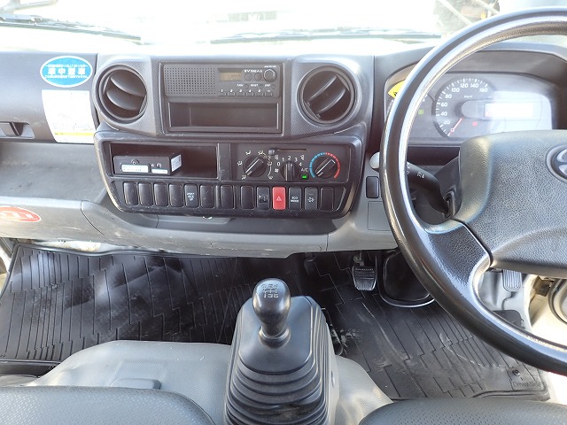 HINO Dutro