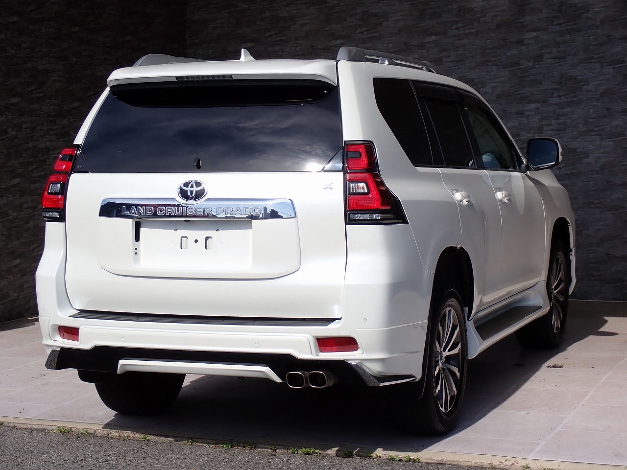 TOYOTA Land Cruiser Prado
