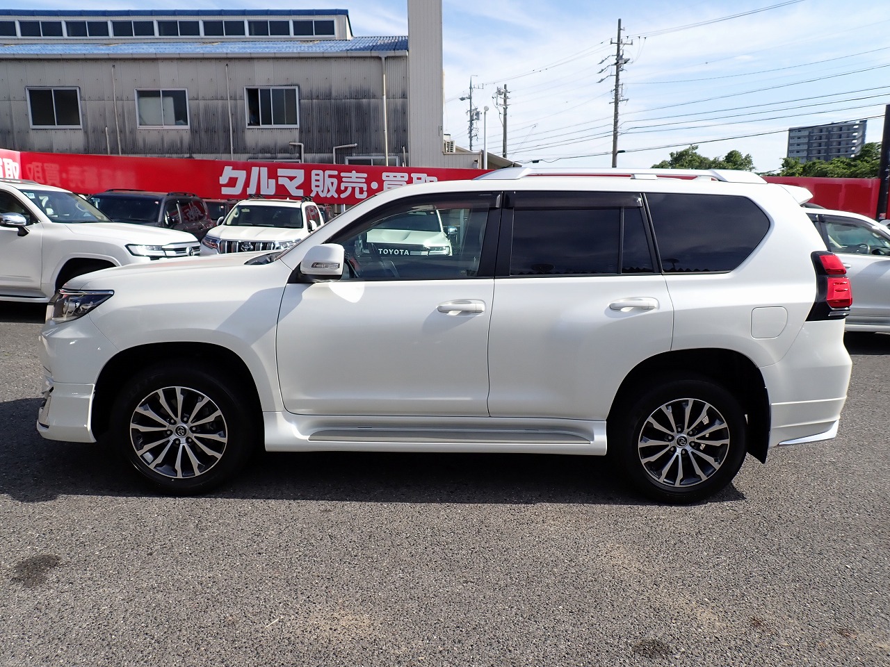 TOYOTA Land Cruiser Prado
