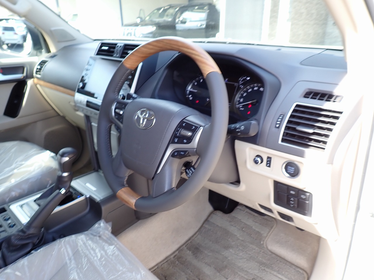 TOYOTA Land Cruiser Prado