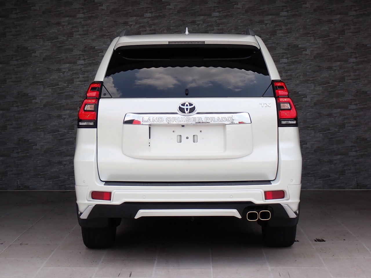 TOYOTA Land Cruiser Prado