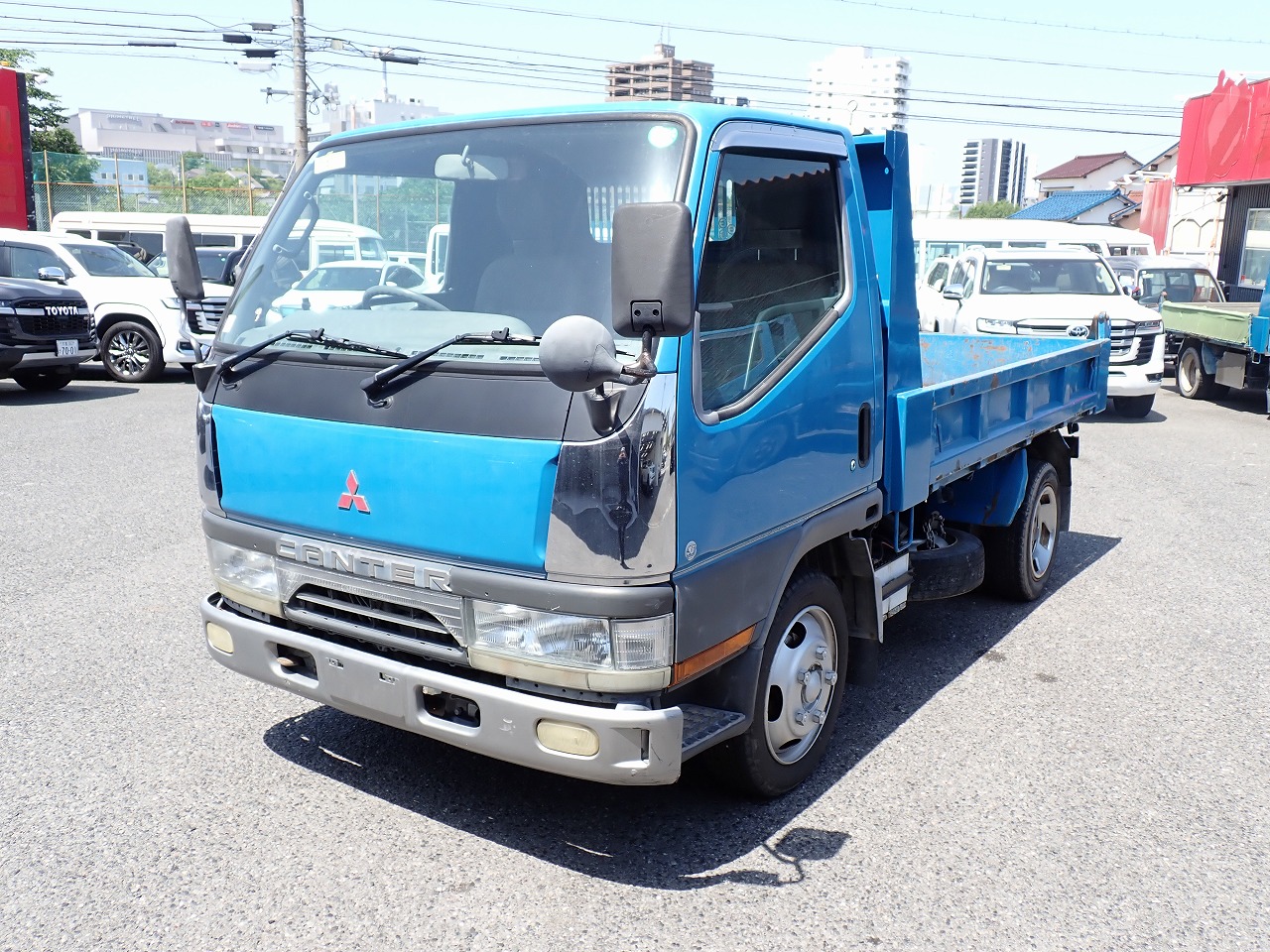 MITSUBISHI Canter