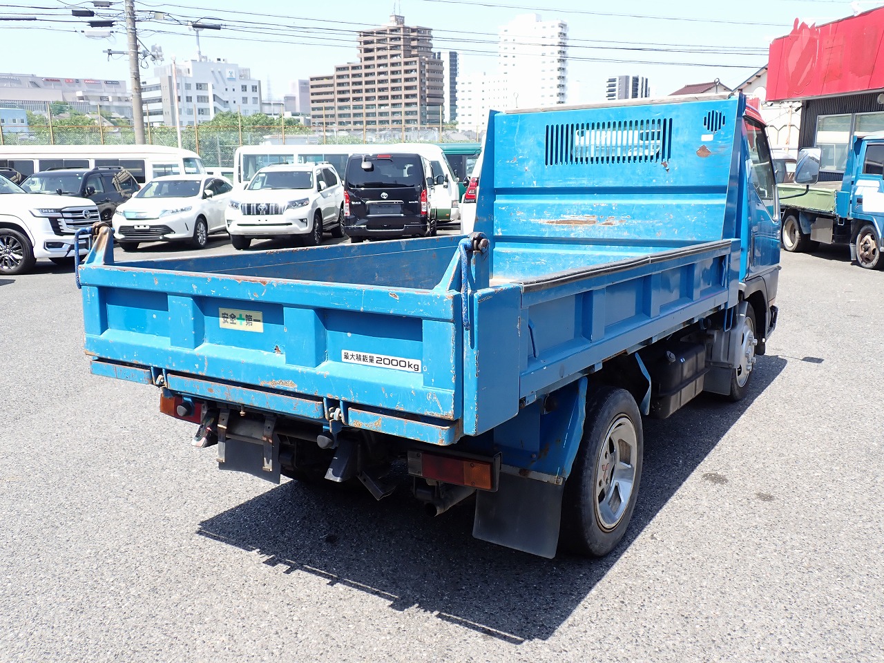 MITSUBISHI Canter