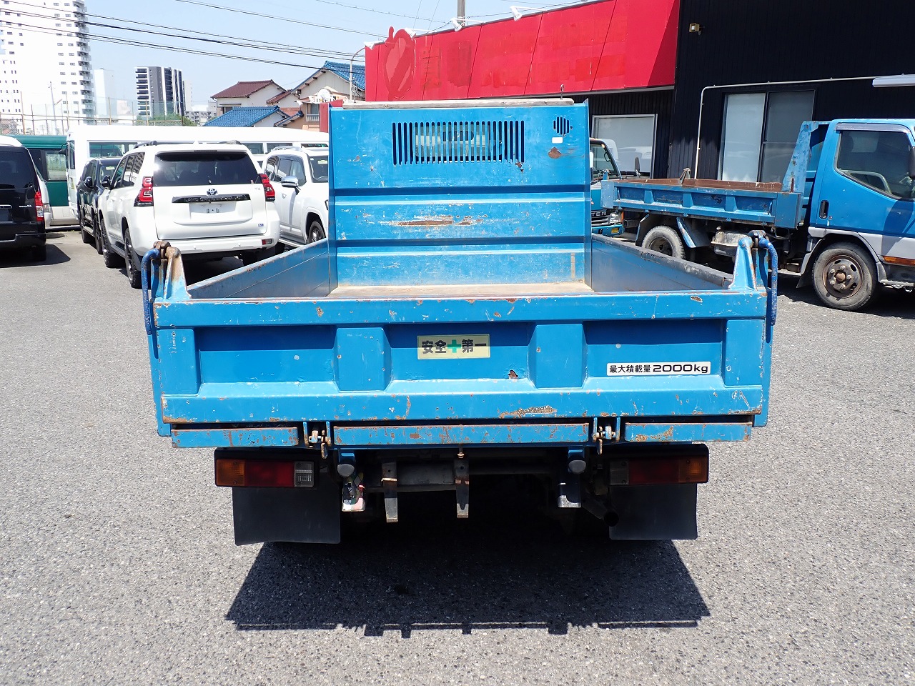 MITSUBISHI Canter