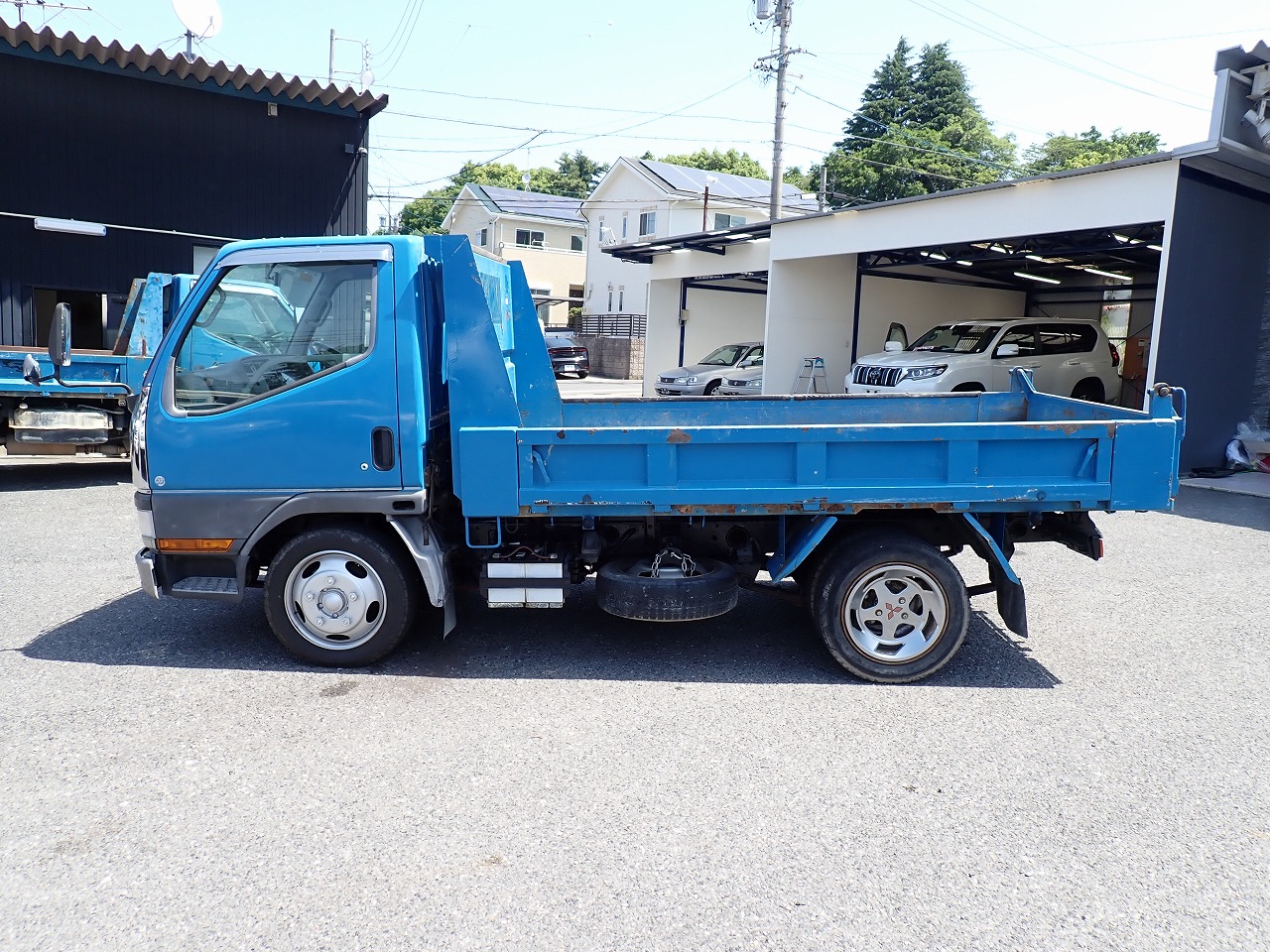 MITSUBISHI Canter