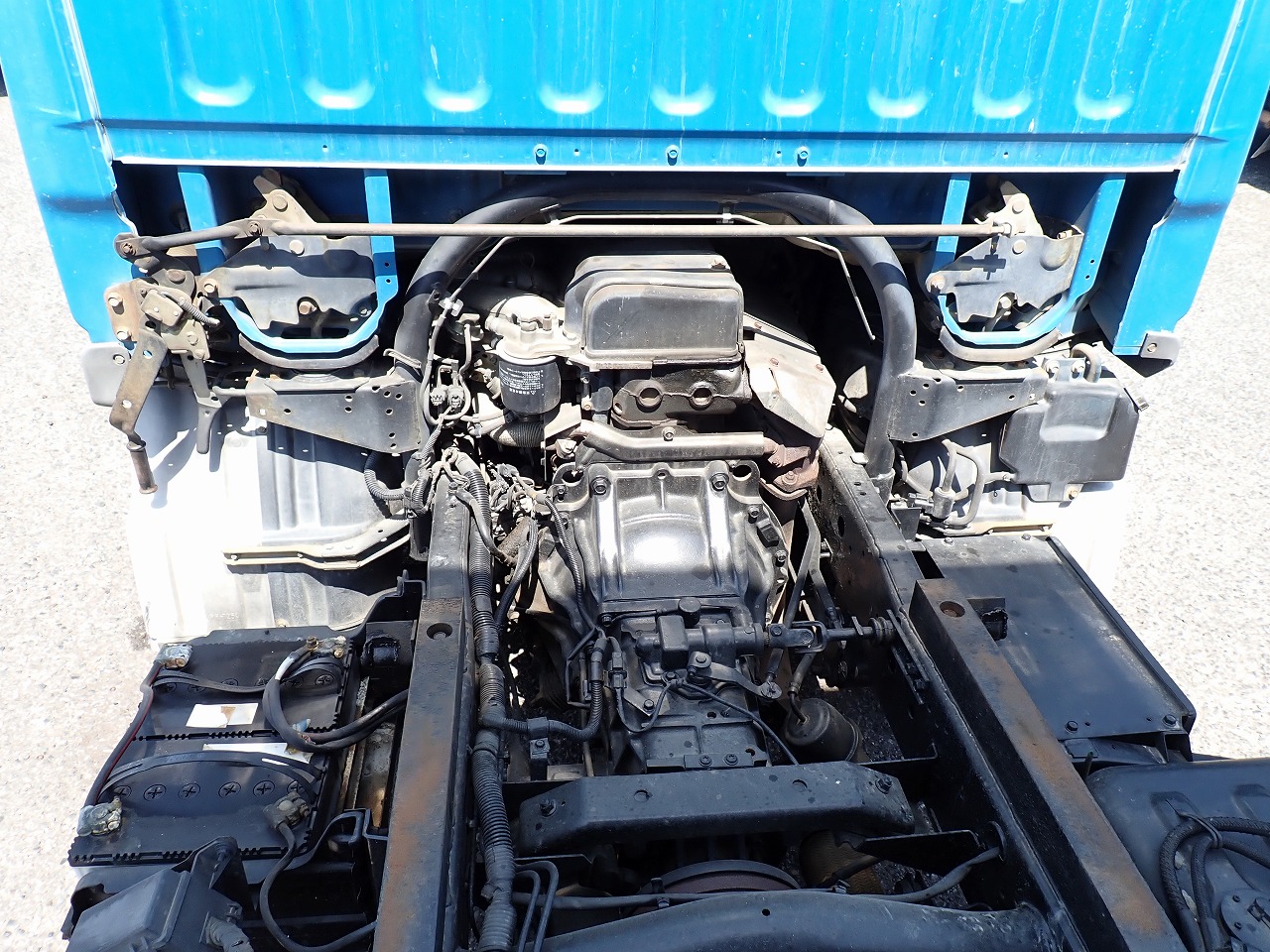MITSUBISHI Canter