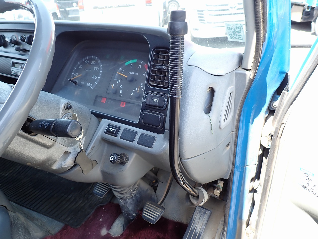 MITSUBISHI Canter