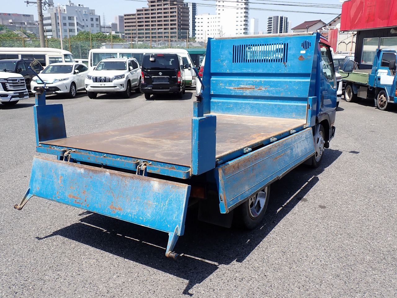 MITSUBISHI Canter