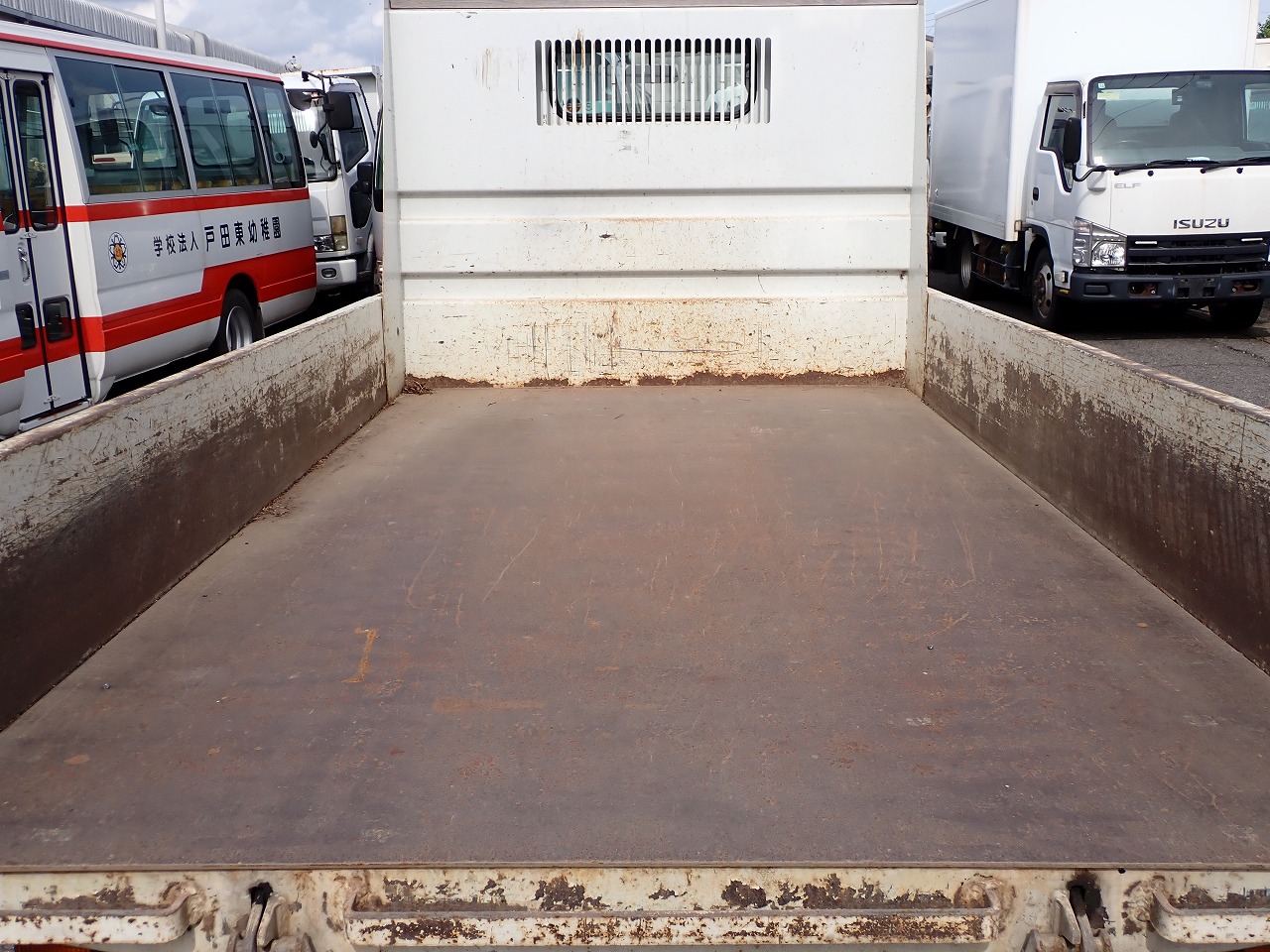 MITSUBISHI Canter