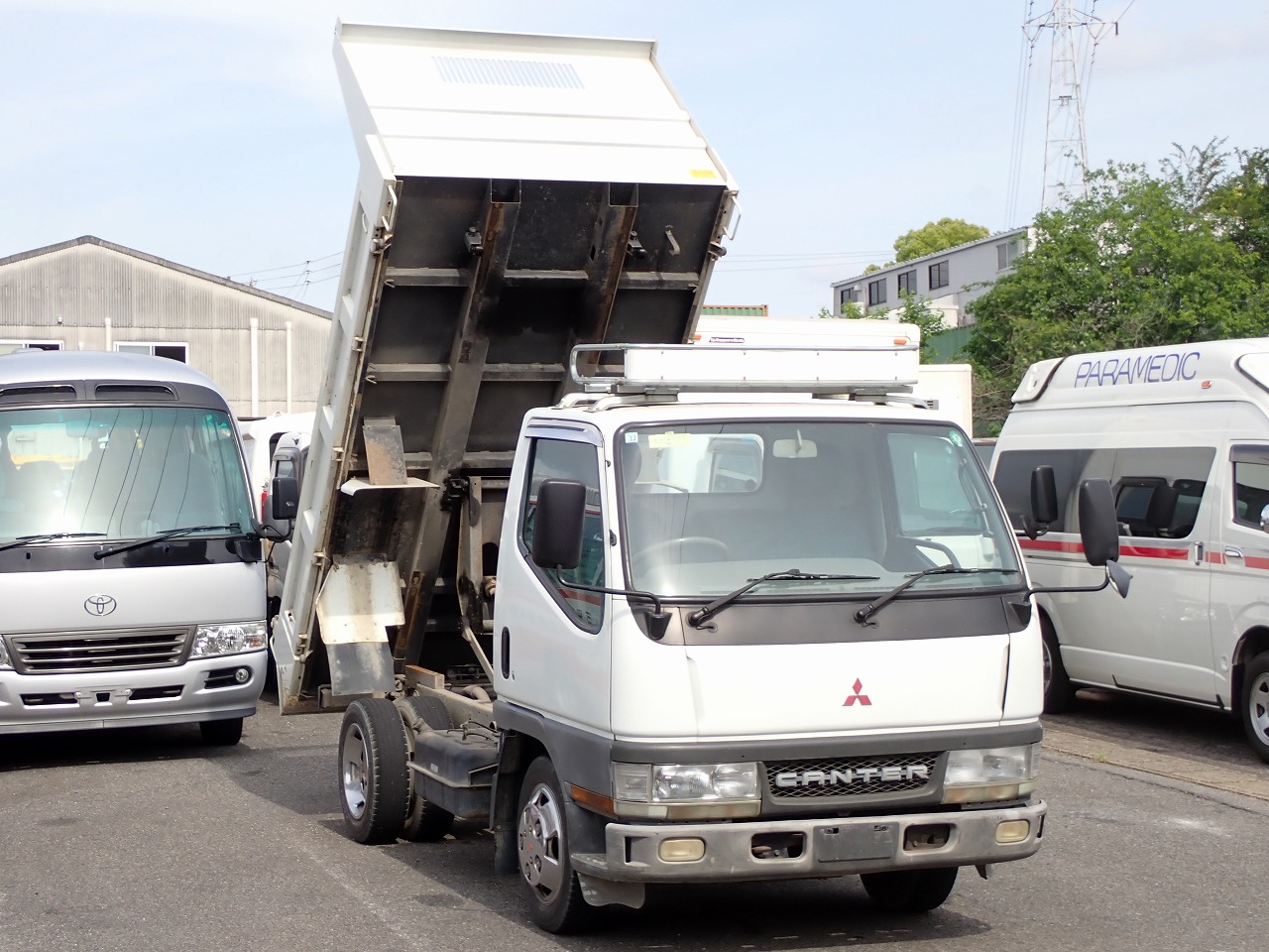 MITSUBISHI Canter