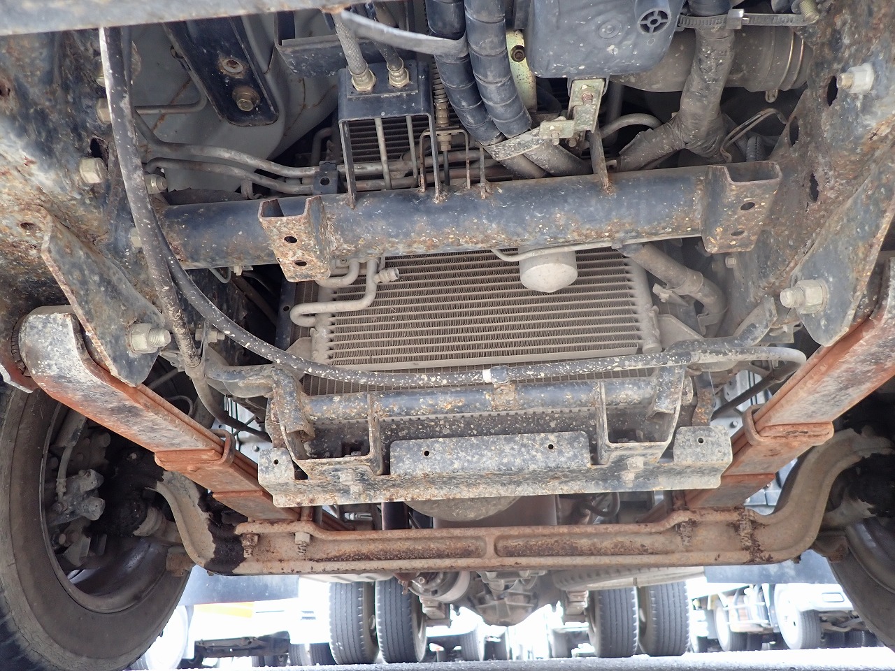 MITSUBISHI Canter