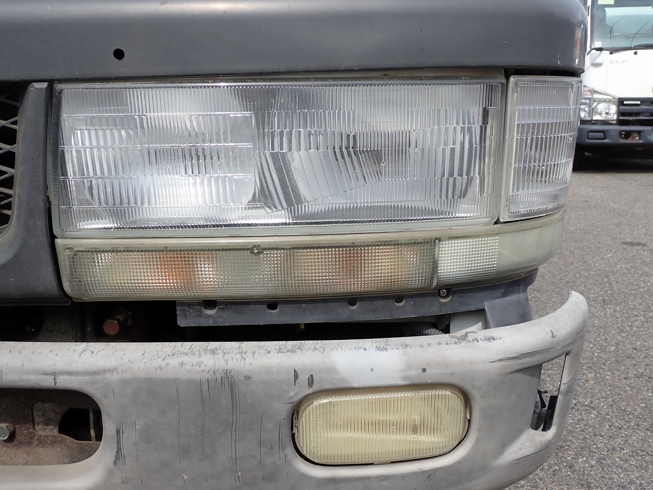 MITSUBISHI Canter