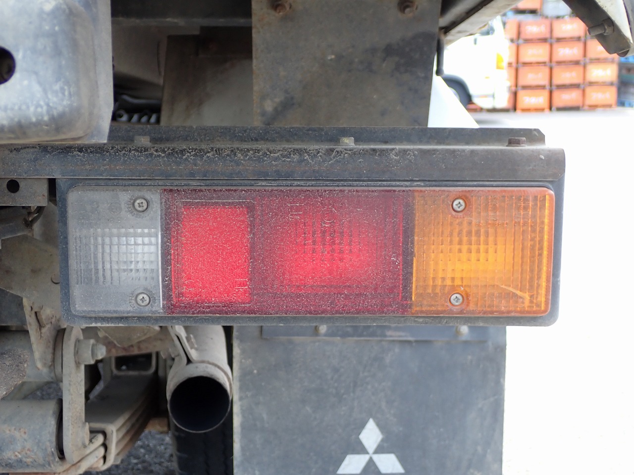 MITSUBISHI Canter