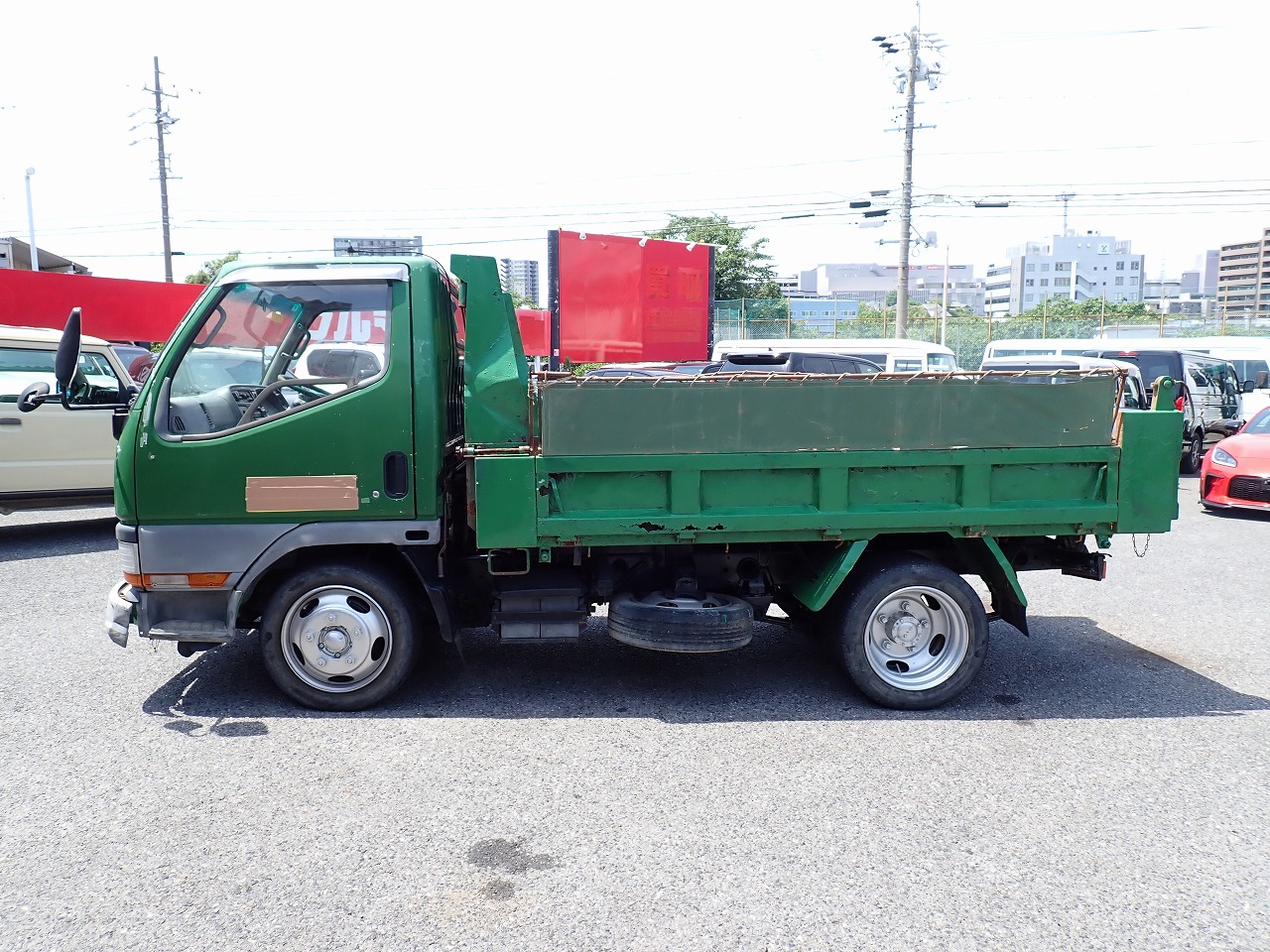 MITSUBISHI Canter
