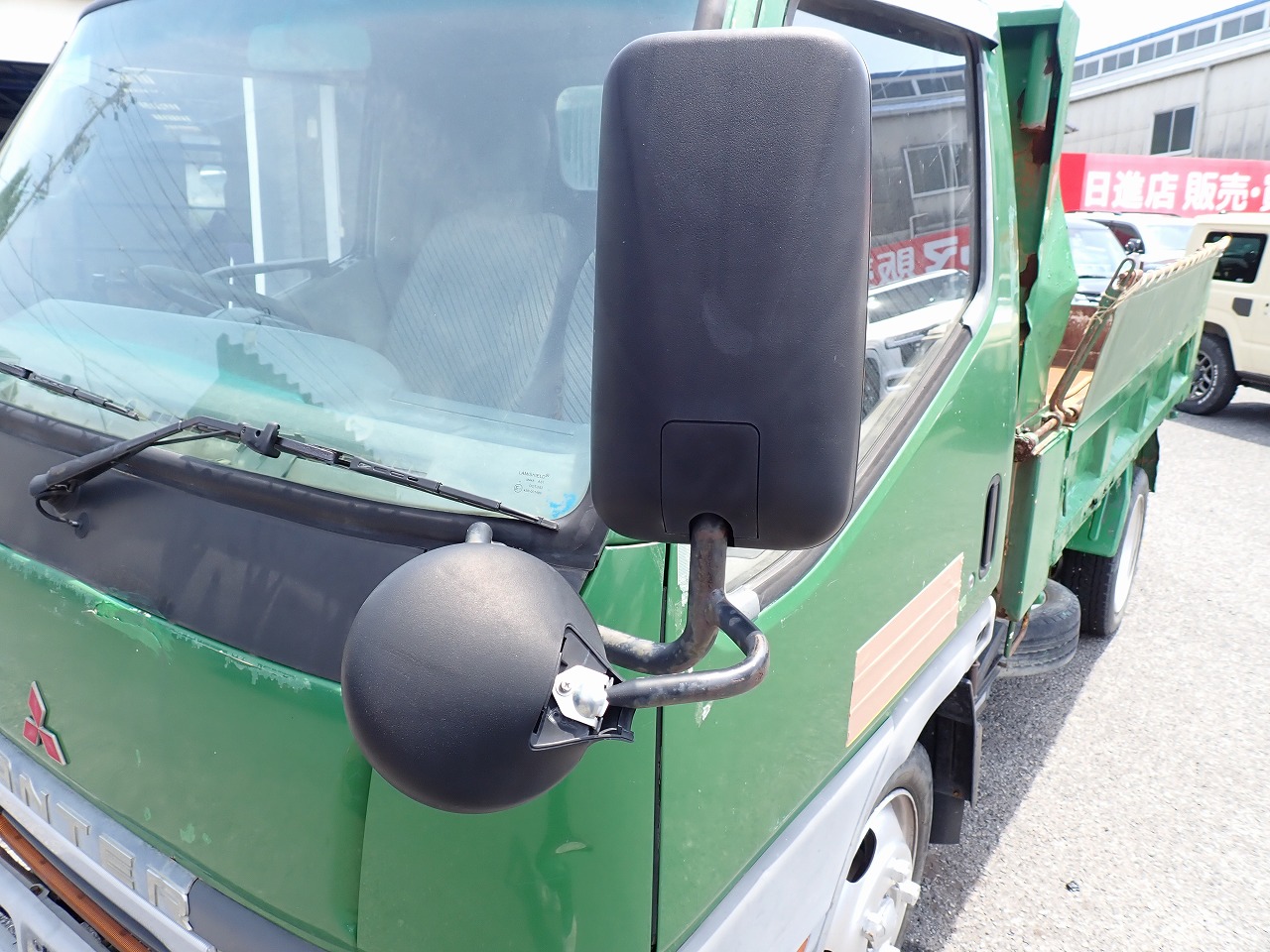 MITSUBISHI Canter
