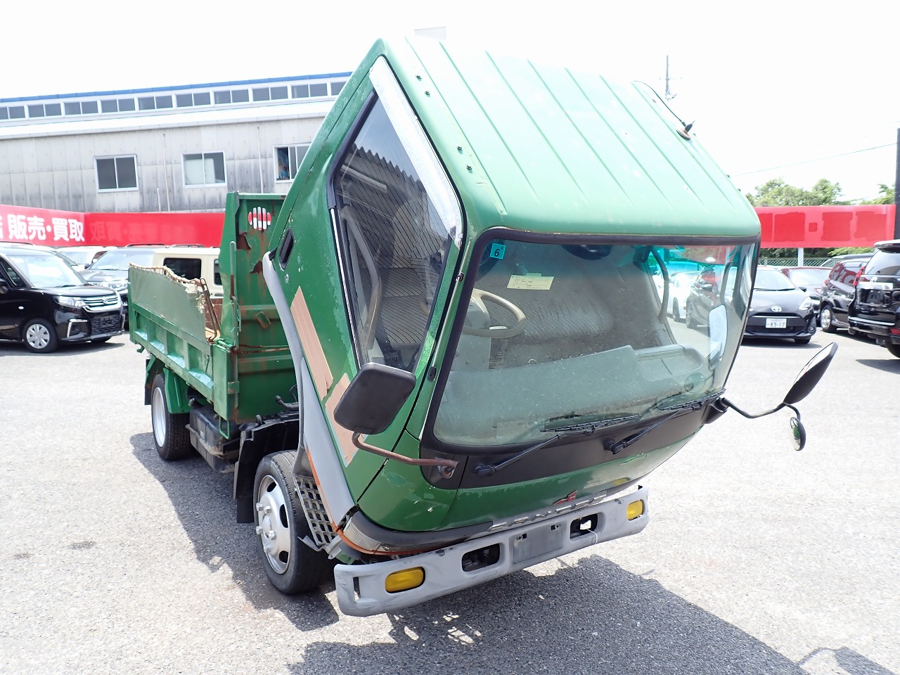 MITSUBISHI Canter