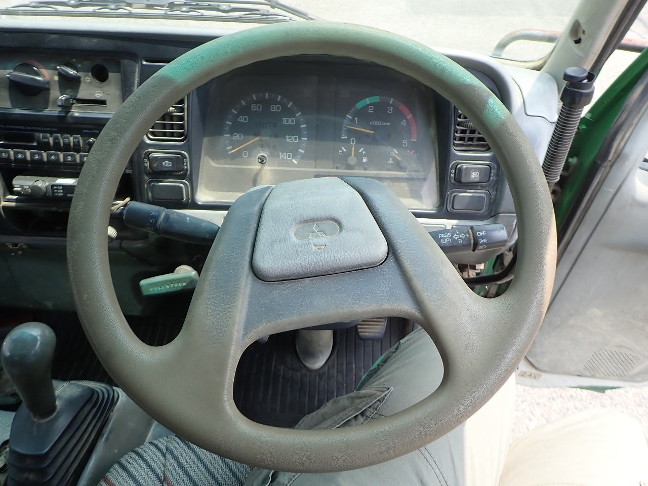 MITSUBISHI Canter