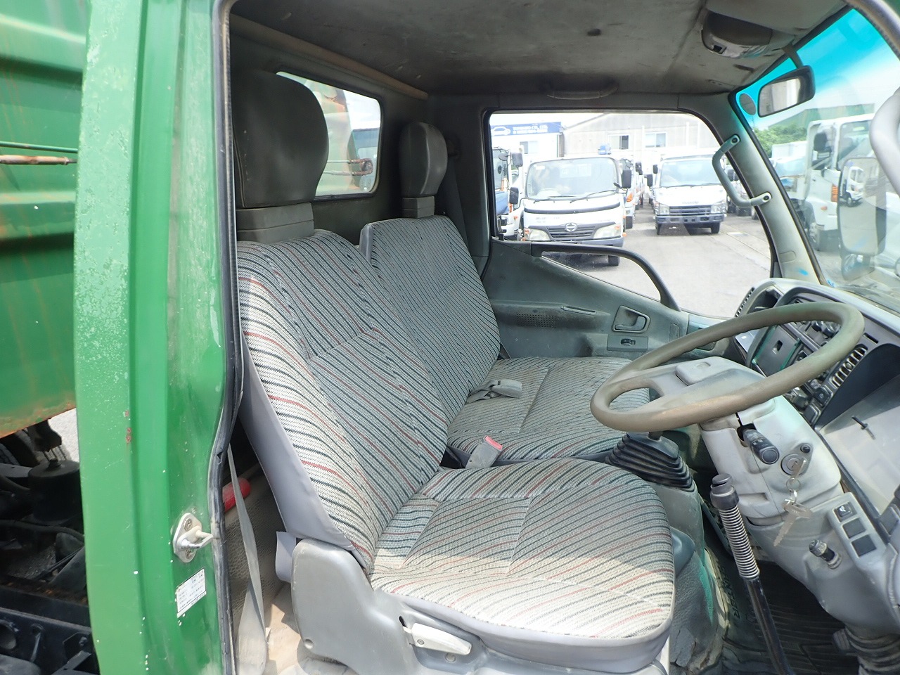 MITSUBISHI Canter