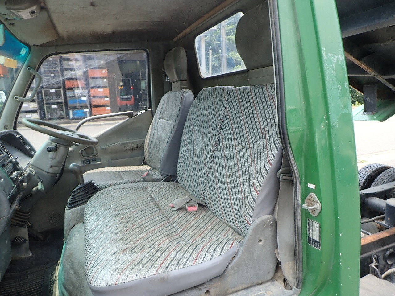 MITSUBISHI Canter