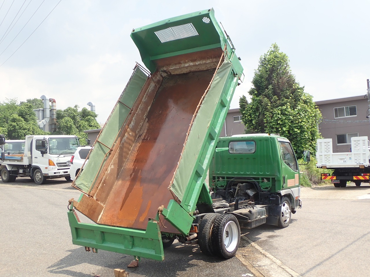 MITSUBISHI Canter