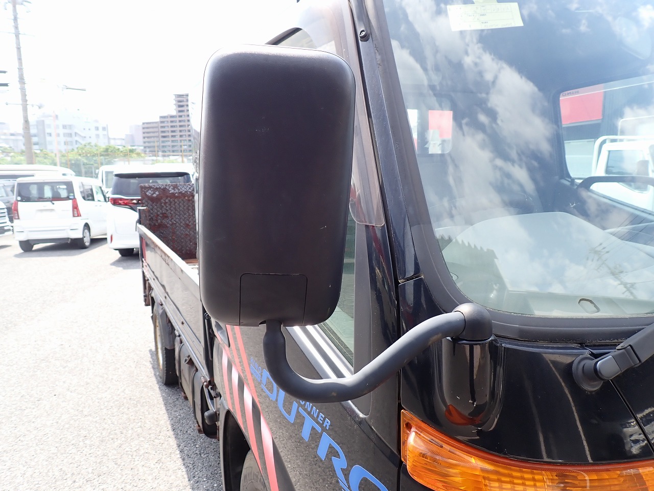 HINO Dutro