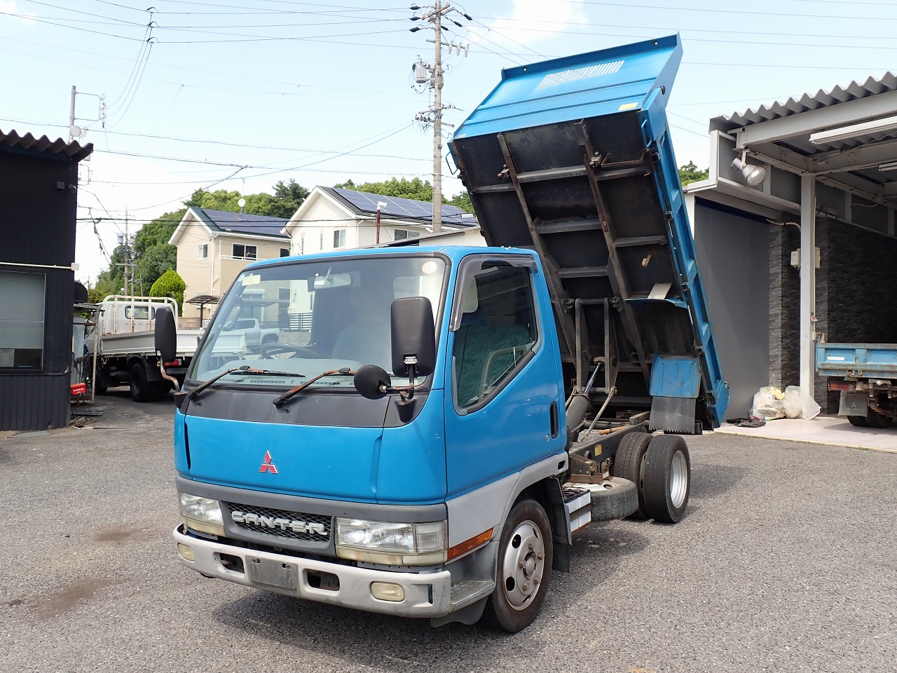 MITSUBISHI Canter