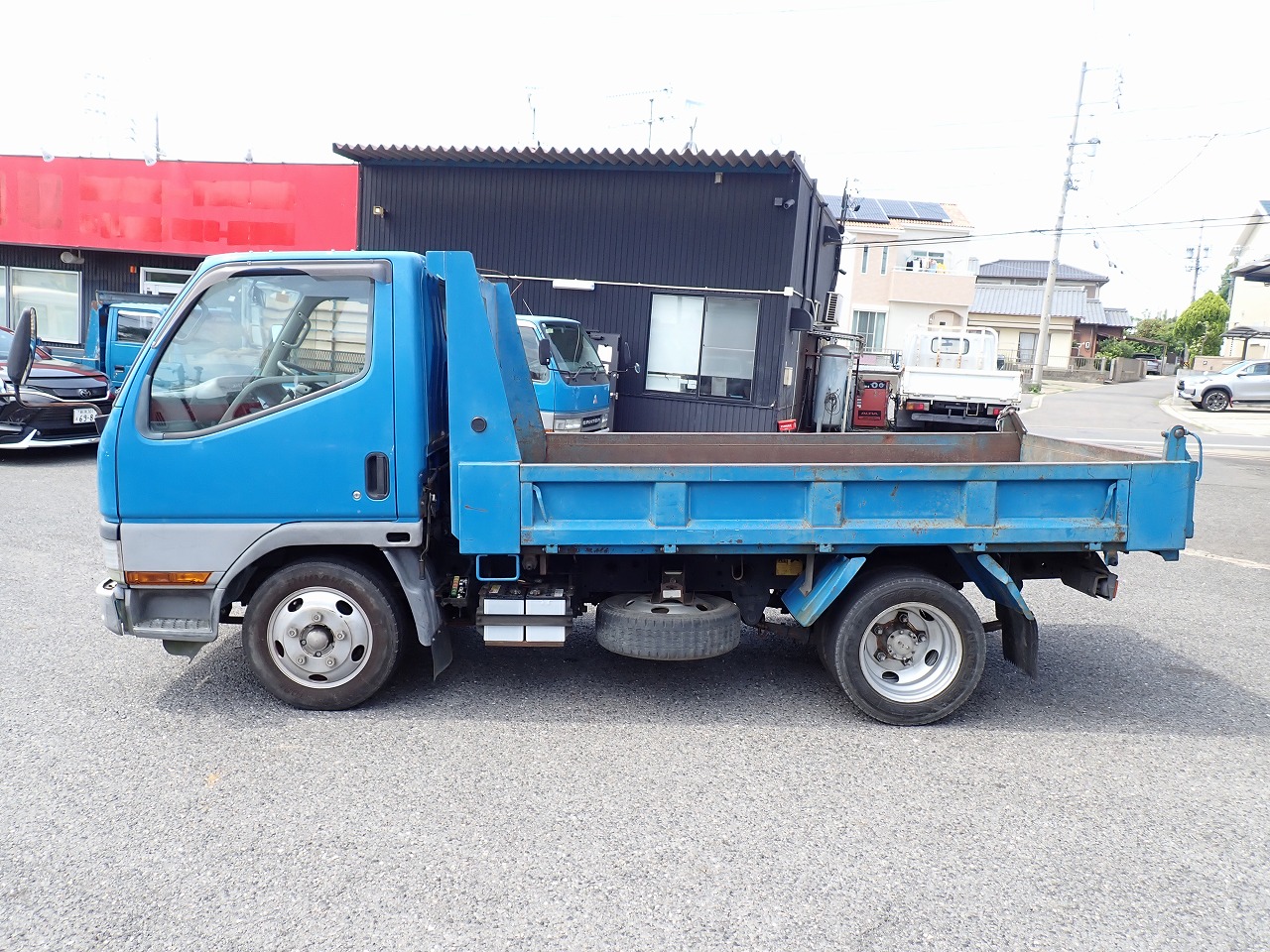 MITSUBISHI Canter