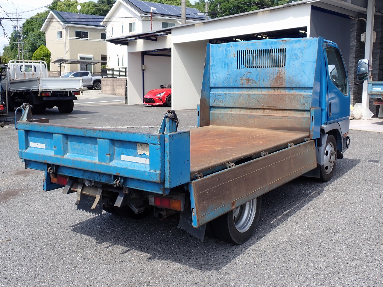 MITSUBISHI Canter