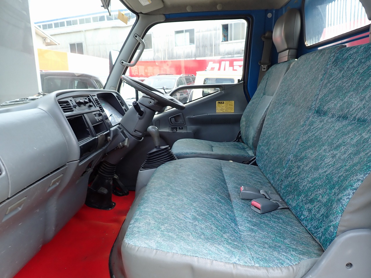 MITSUBISHI Canter