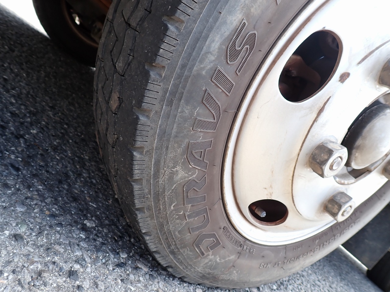 MITSUBISHI Canter