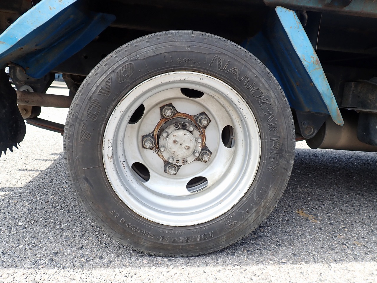 MITSUBISHI Canter