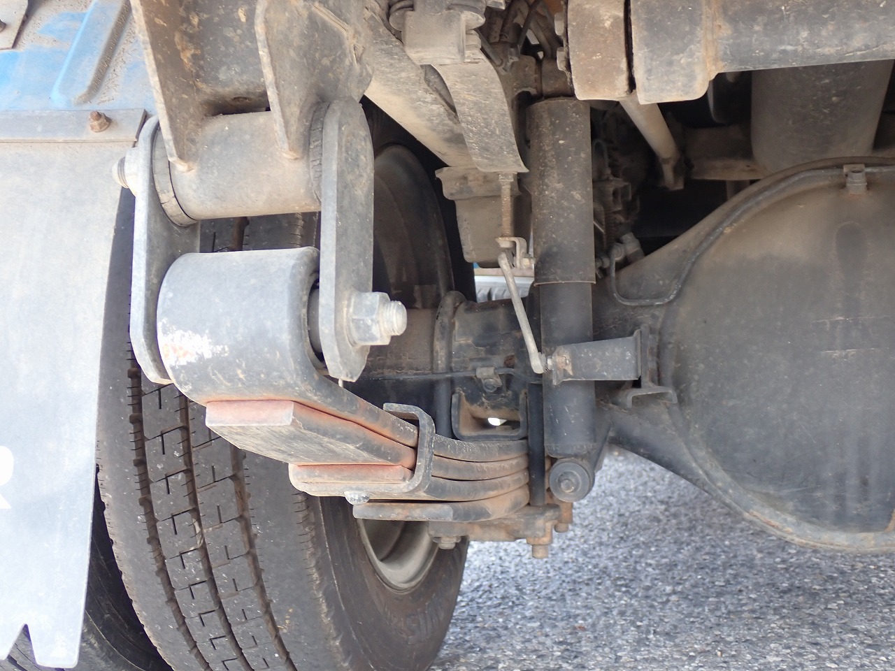 MITSUBISHI Canter