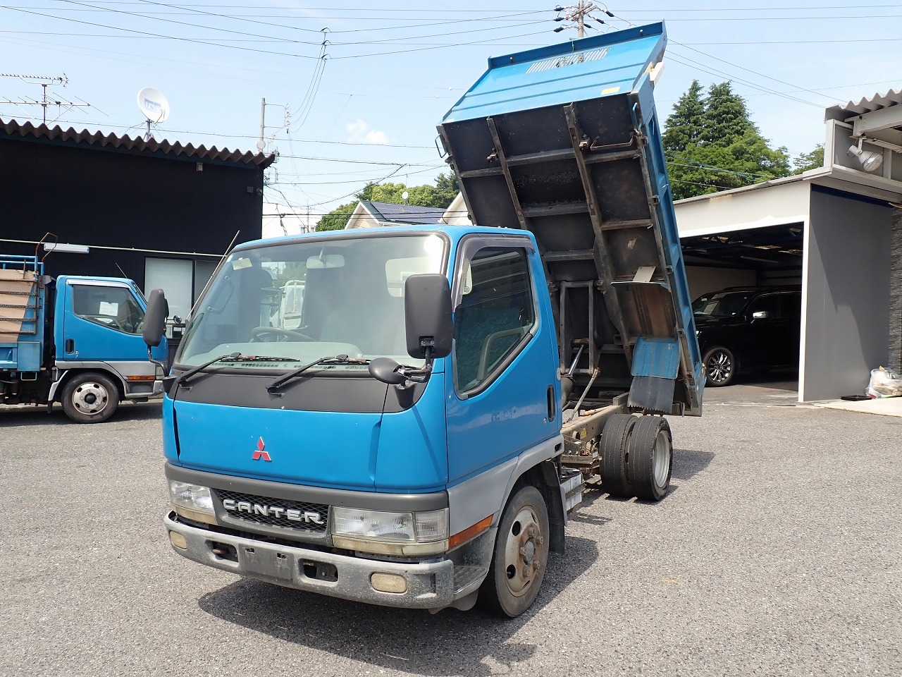 MITSUBISHI Canter