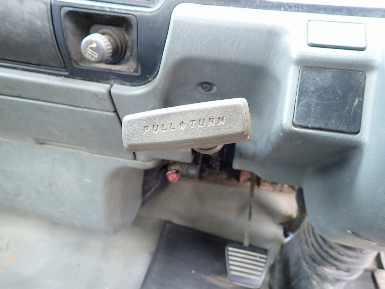 MITSUBISHI Canter