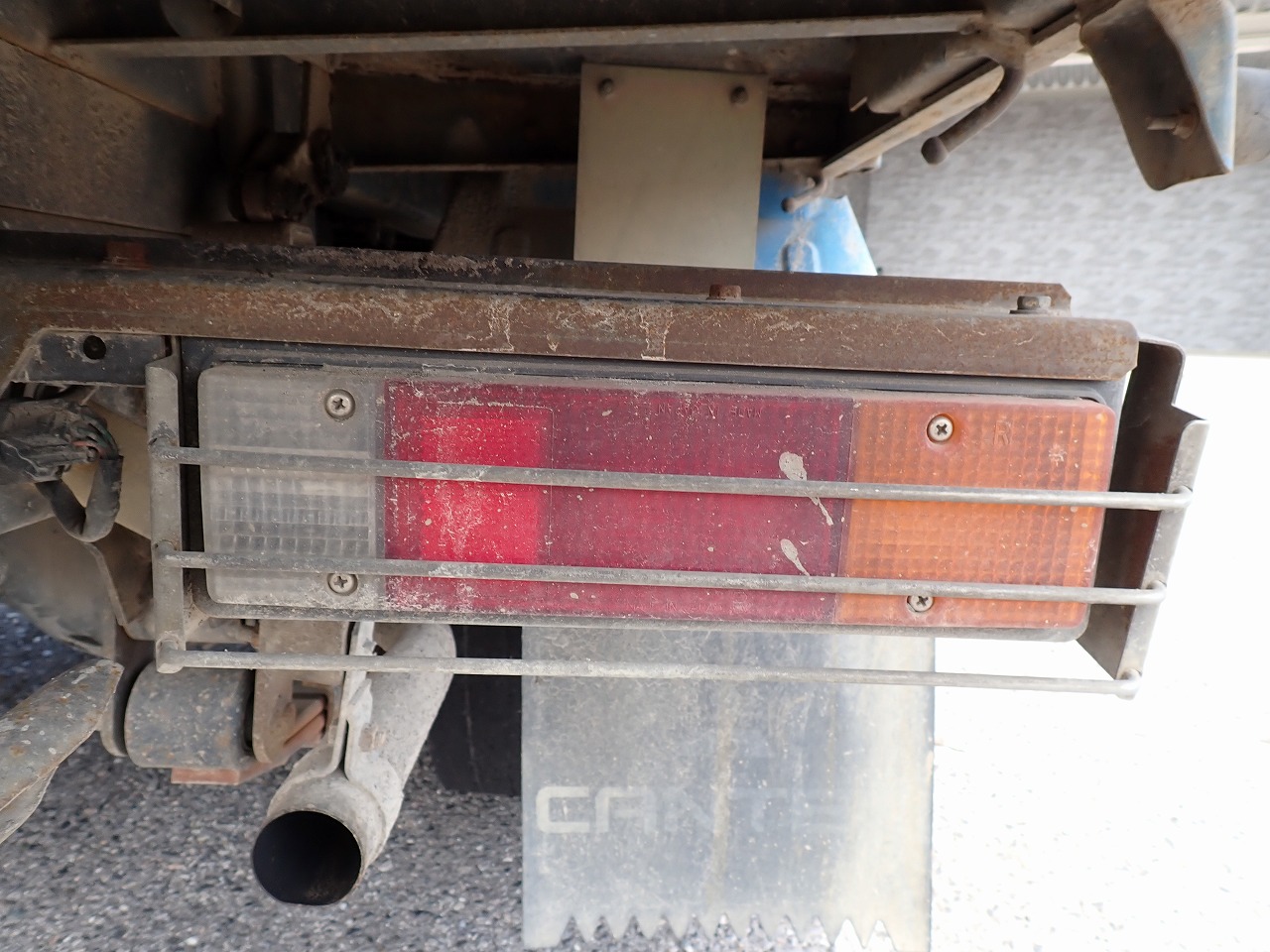 MITSUBISHI Canter