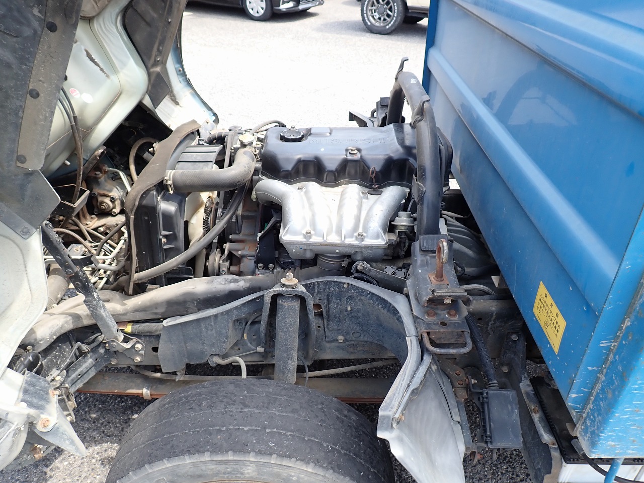 MITSUBISHI Canter