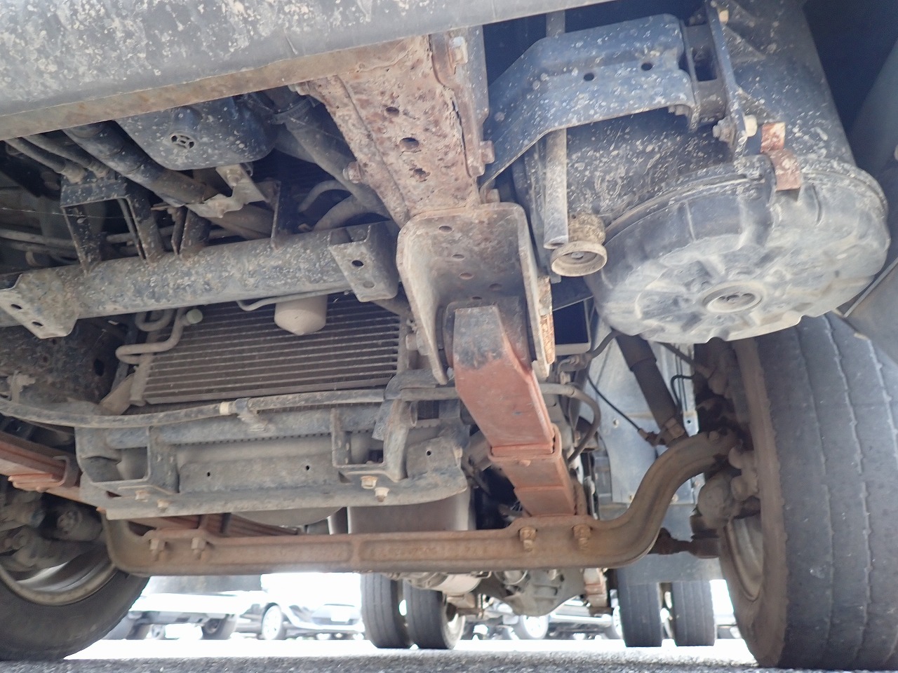 MITSUBISHI Canter