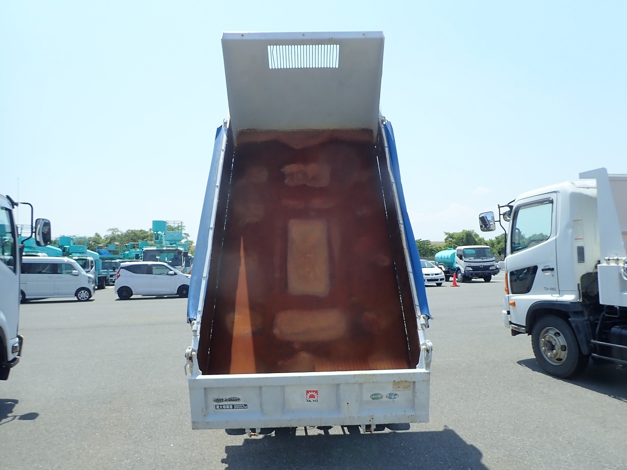 HINO Dutro