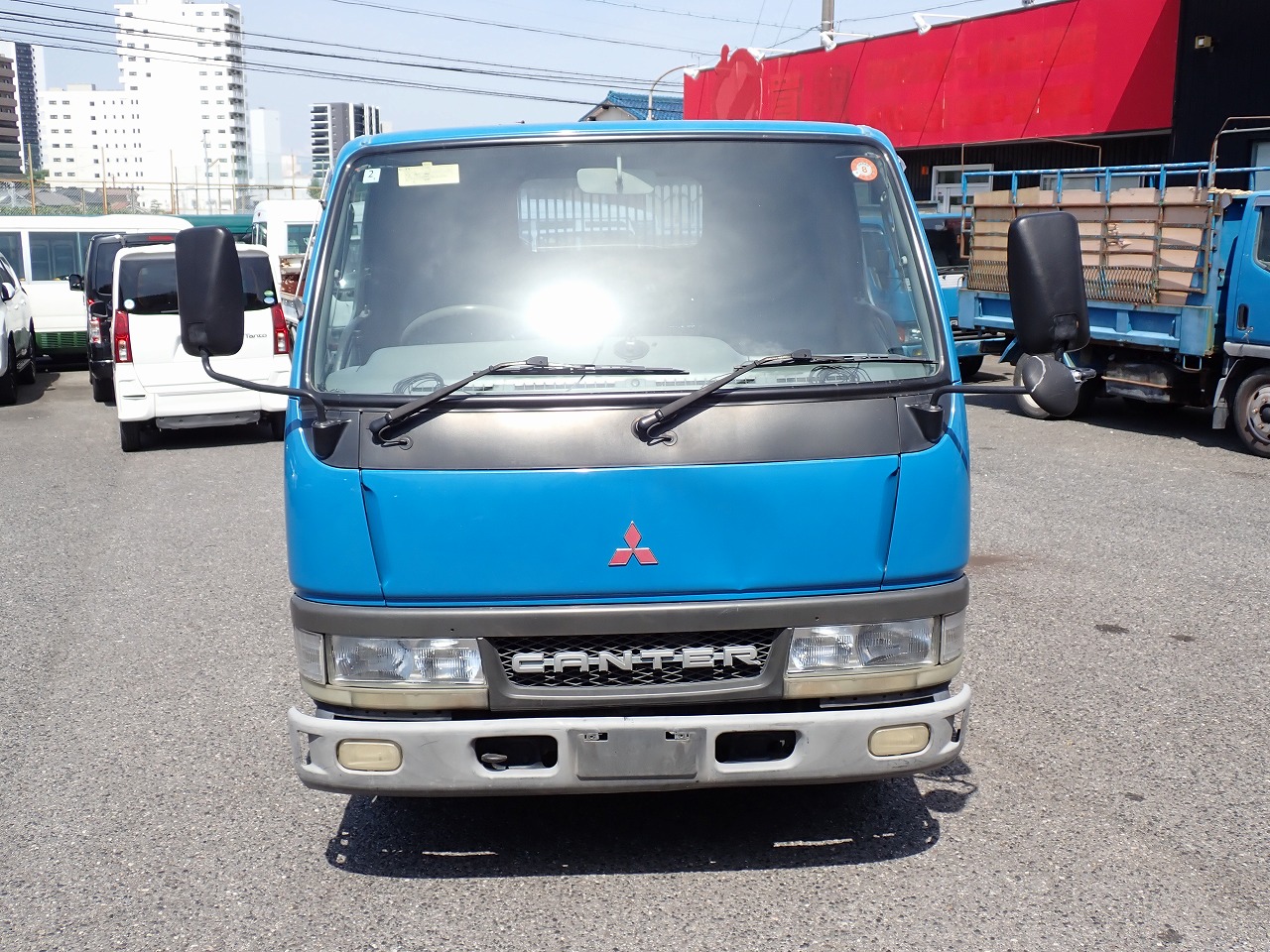 MITSUBISHI Canter