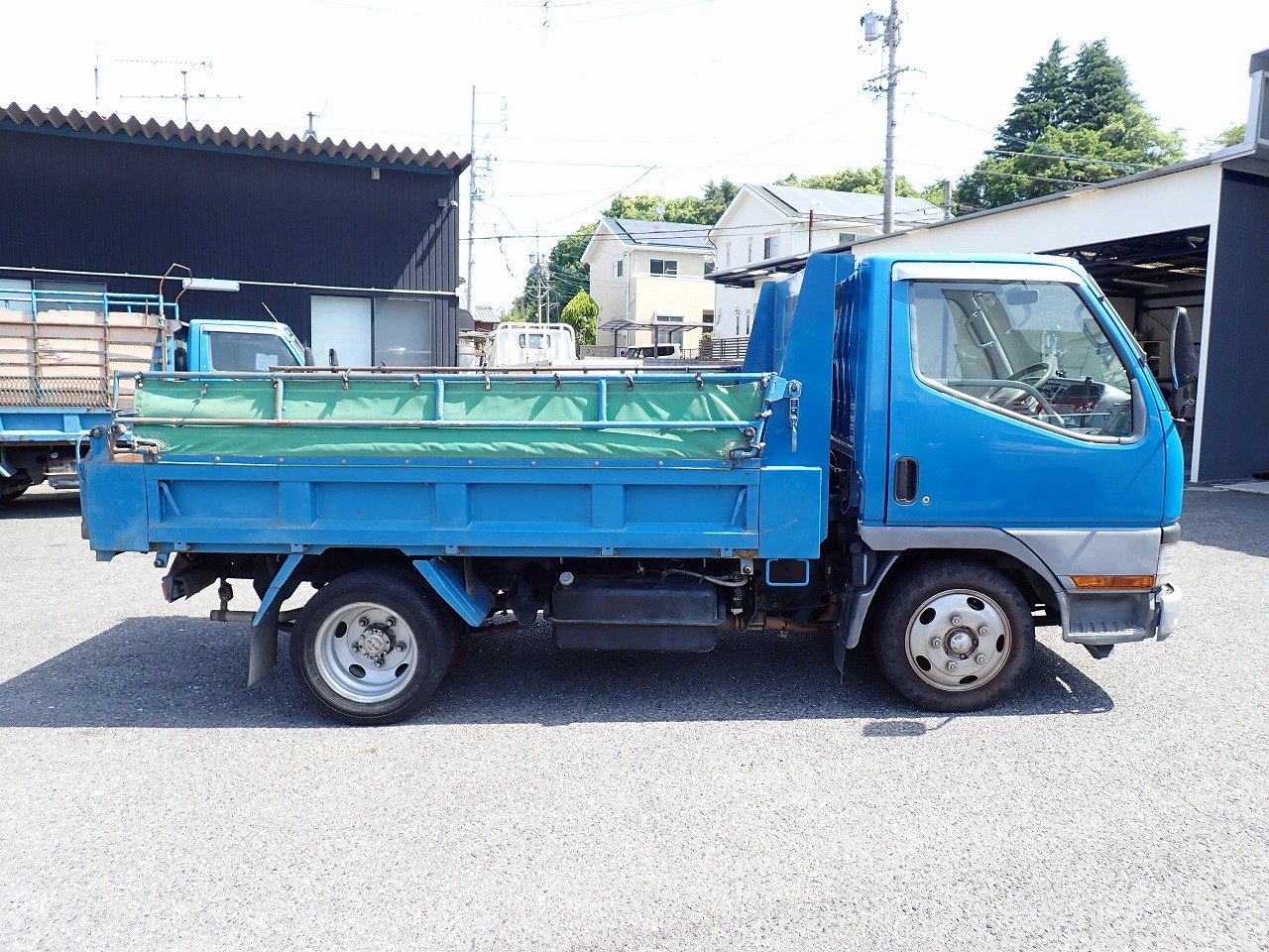 MITSUBISHI Canter