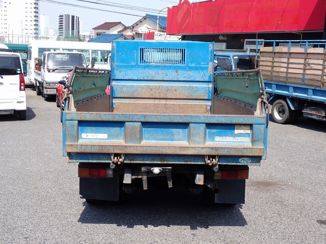 MITSUBISHI Canter