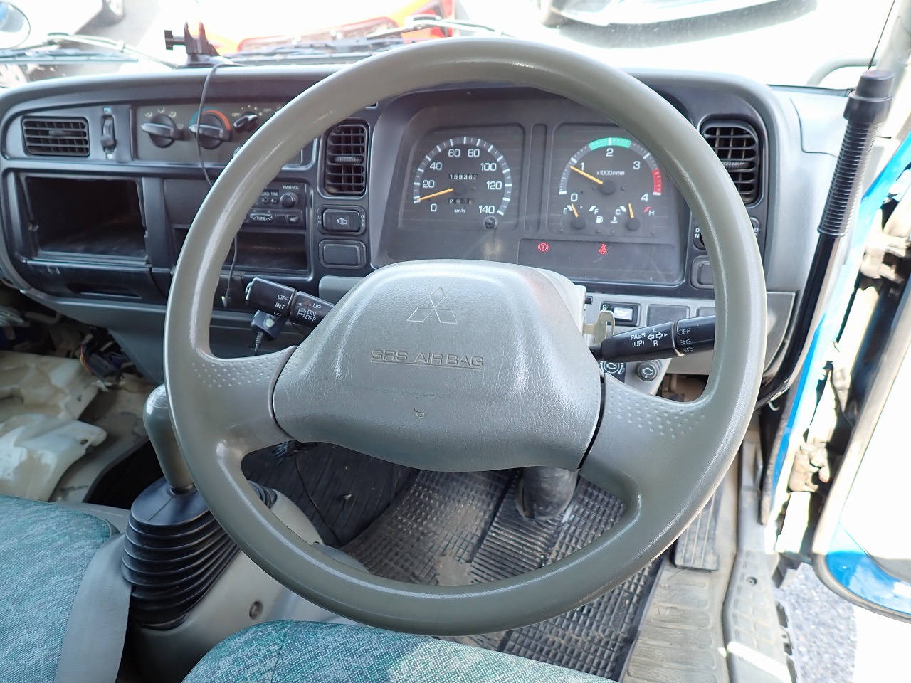 MITSUBISHI Canter