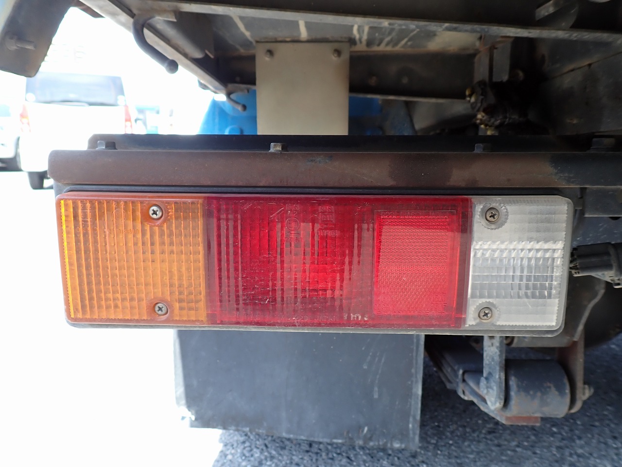 MITSUBISHI Canter
