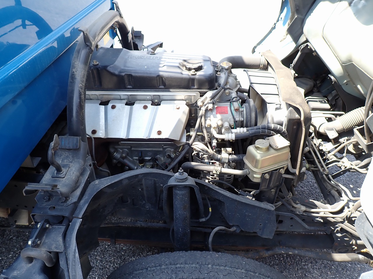 MITSUBISHI Canter