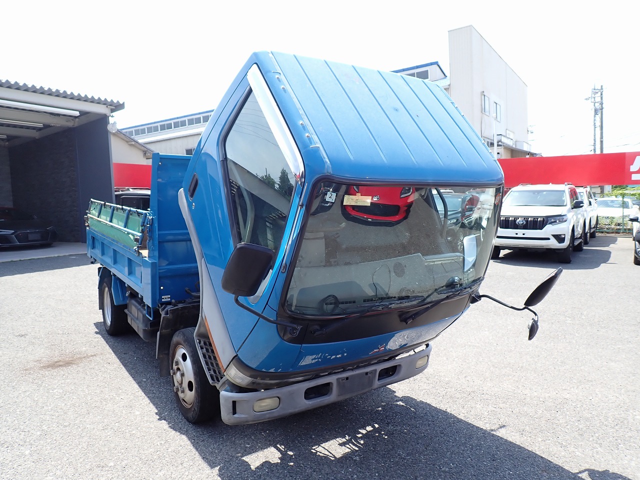 MITSUBISHI Canter