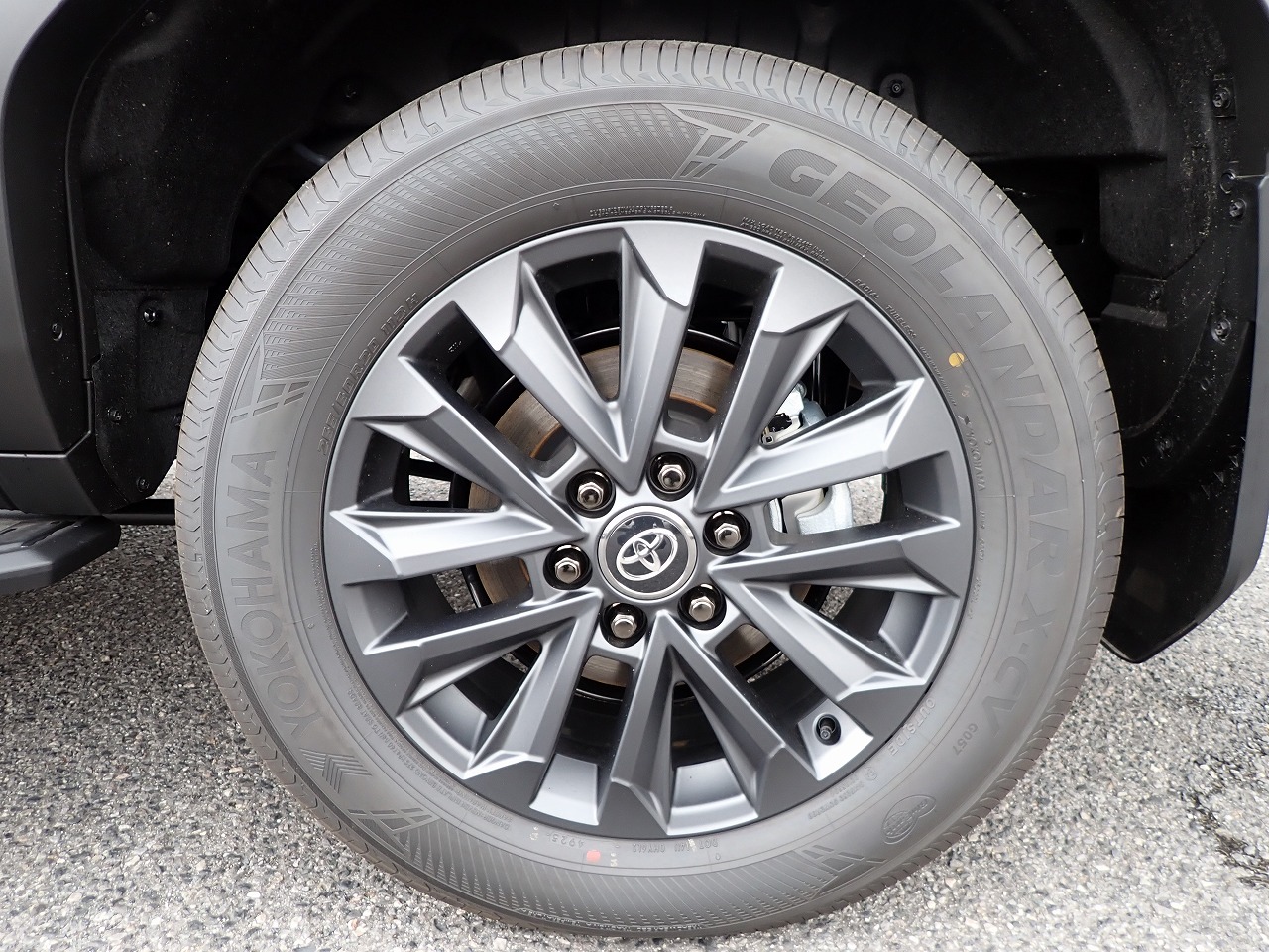 TOYOTA Land Cruiser