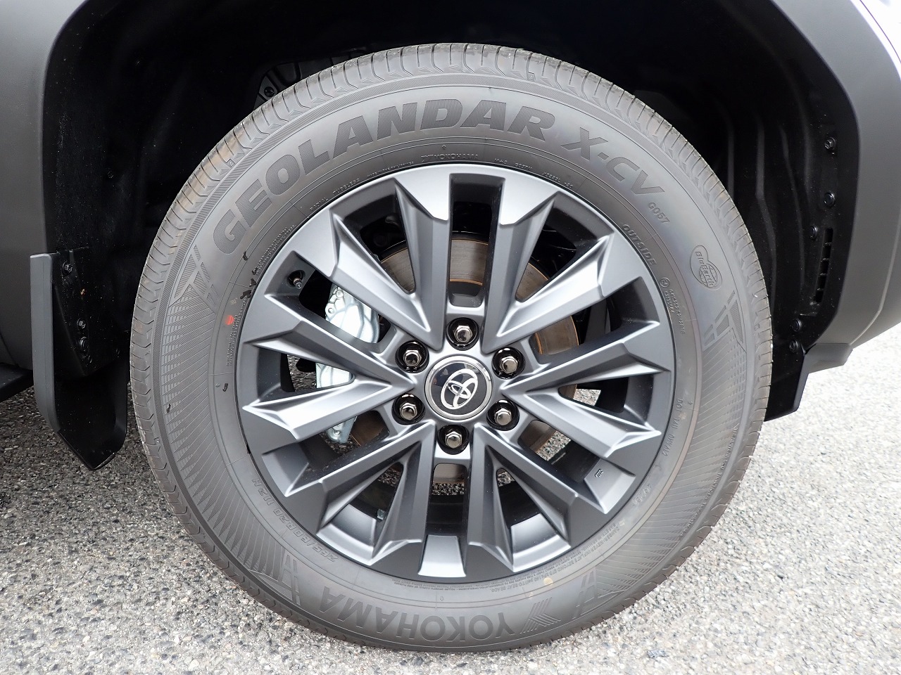 TOYOTA Land Cruiser