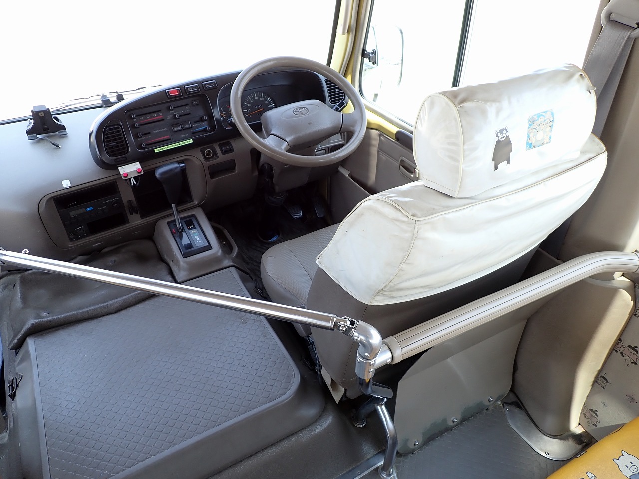 TOYOTA Coaster