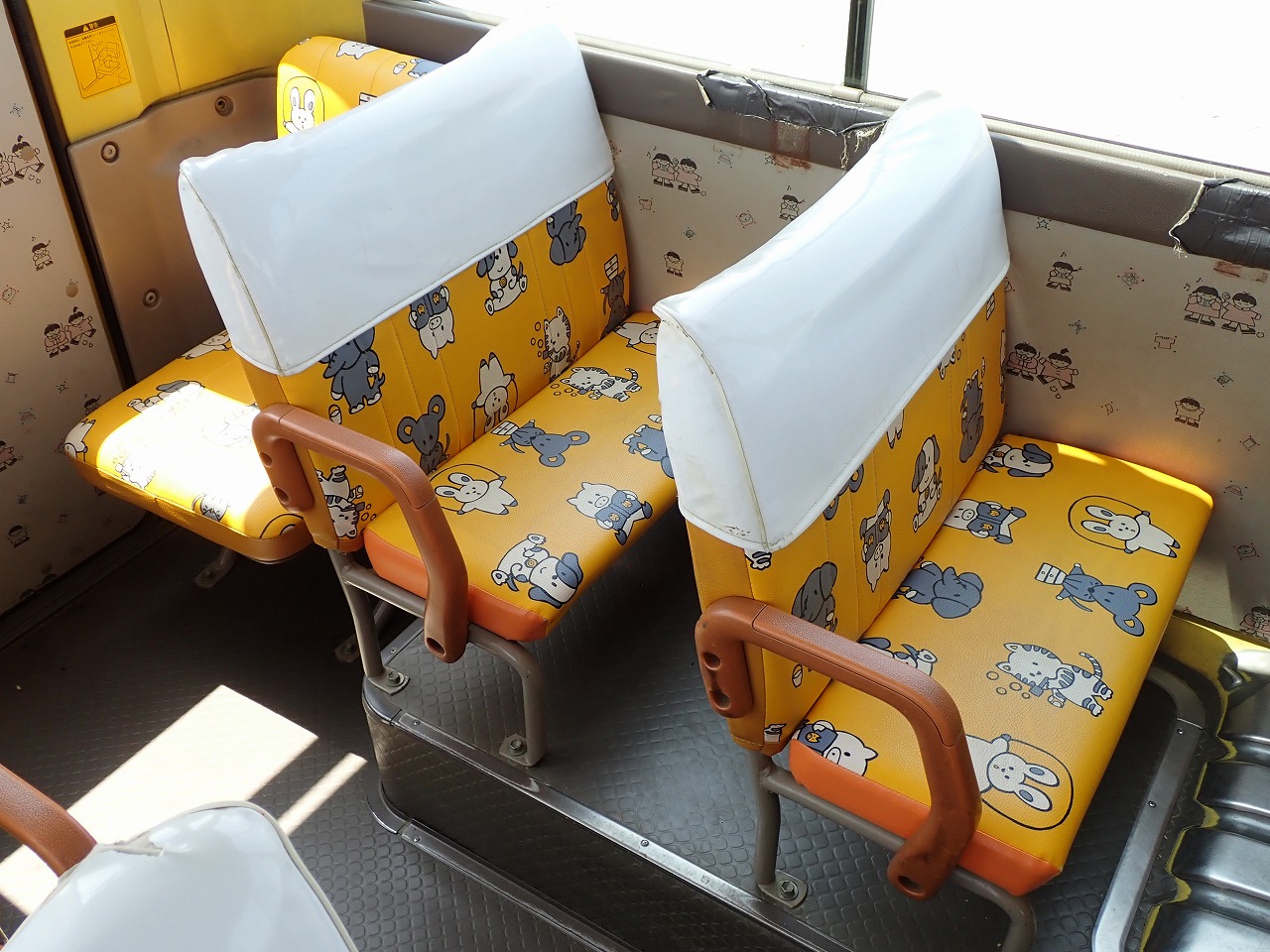 TOYOTA Coaster