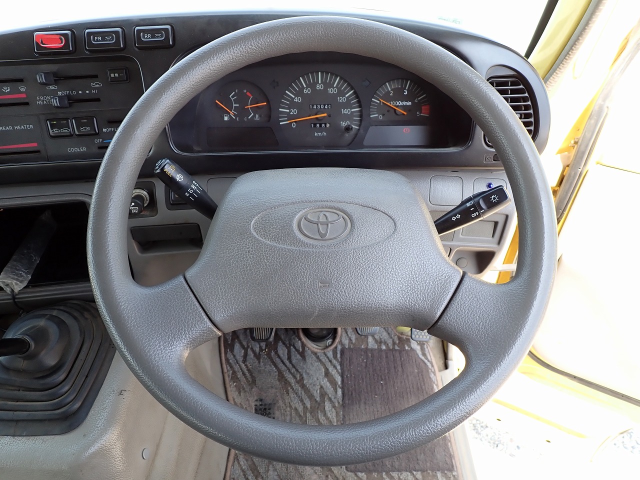 TOYOTA Coaster